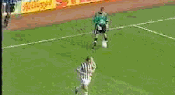 on n'a pas des yeux d'�rri�re